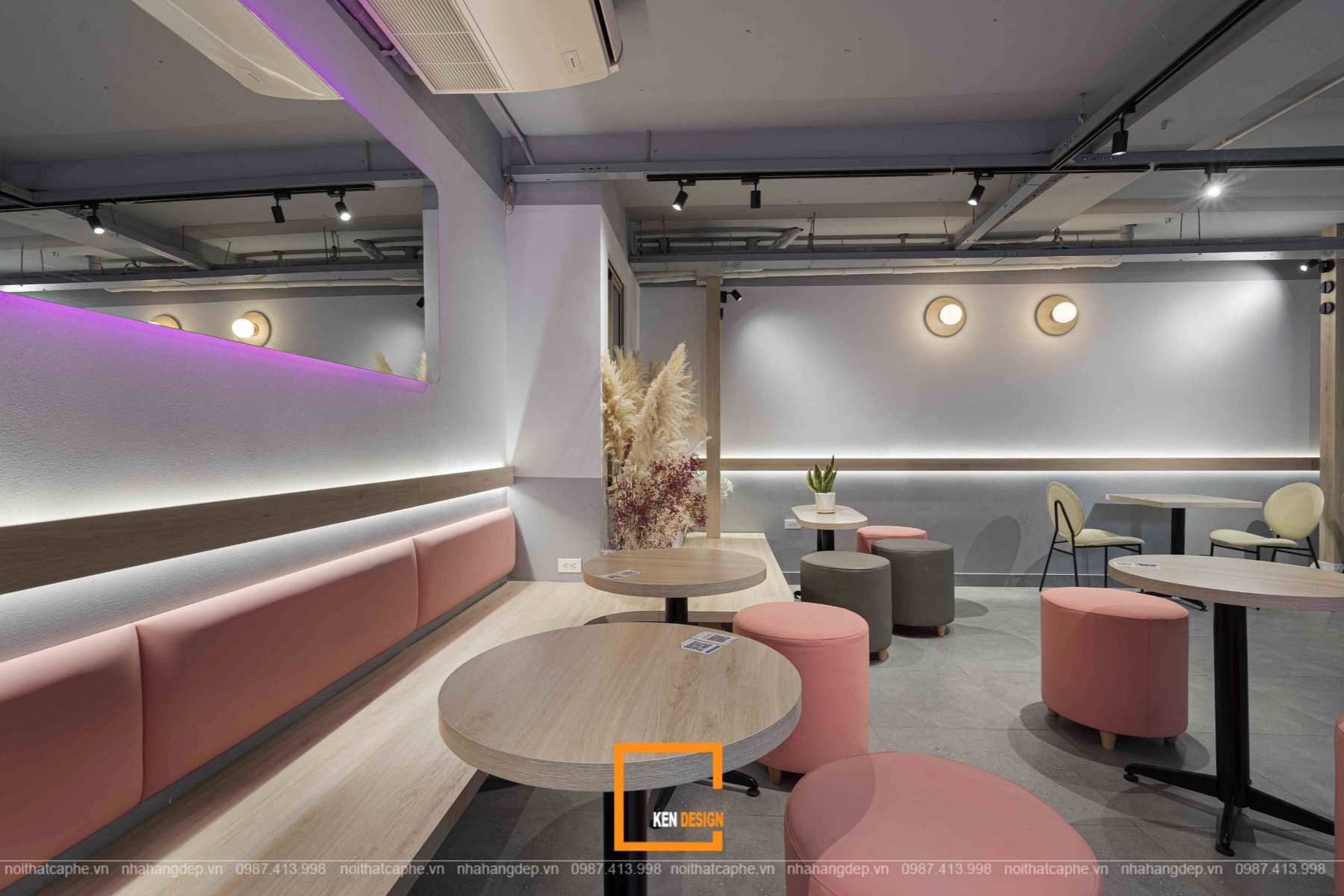 Le Petit Moment Cafe Shop Construction