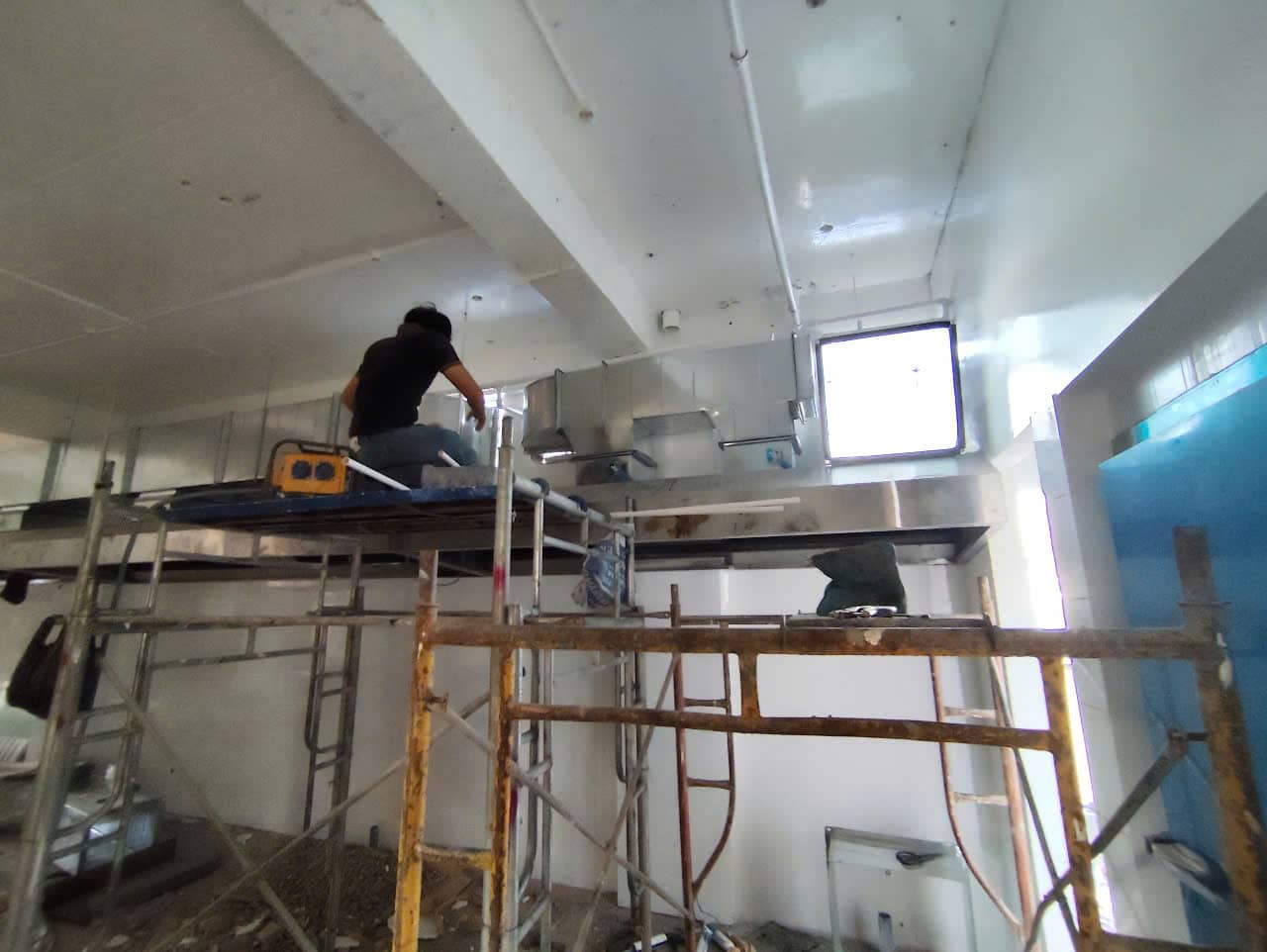 Construction of The Gangs Airport Restaurant in Go Vap