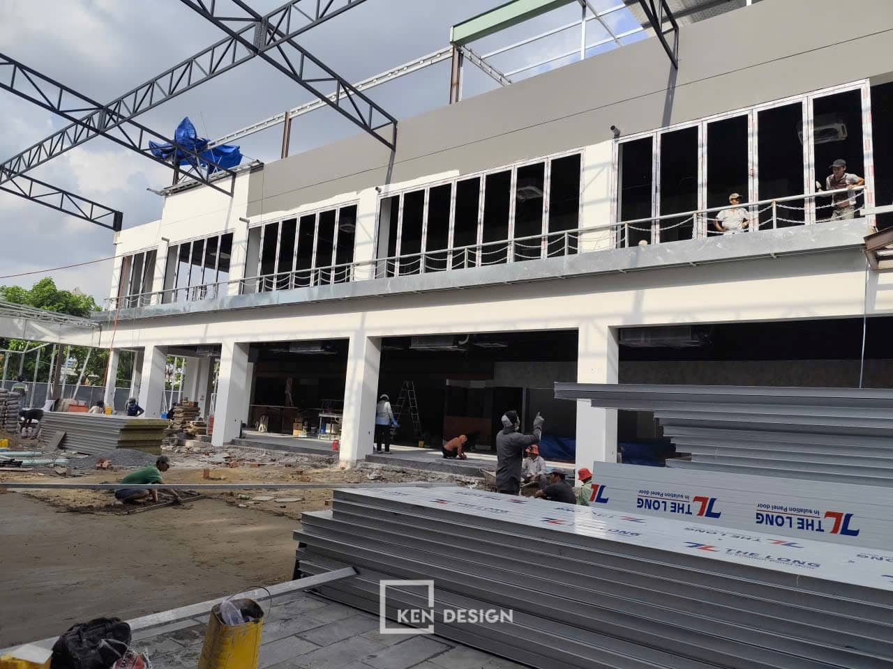 Construction of The Gangs Airport Restaurant in Go Vap