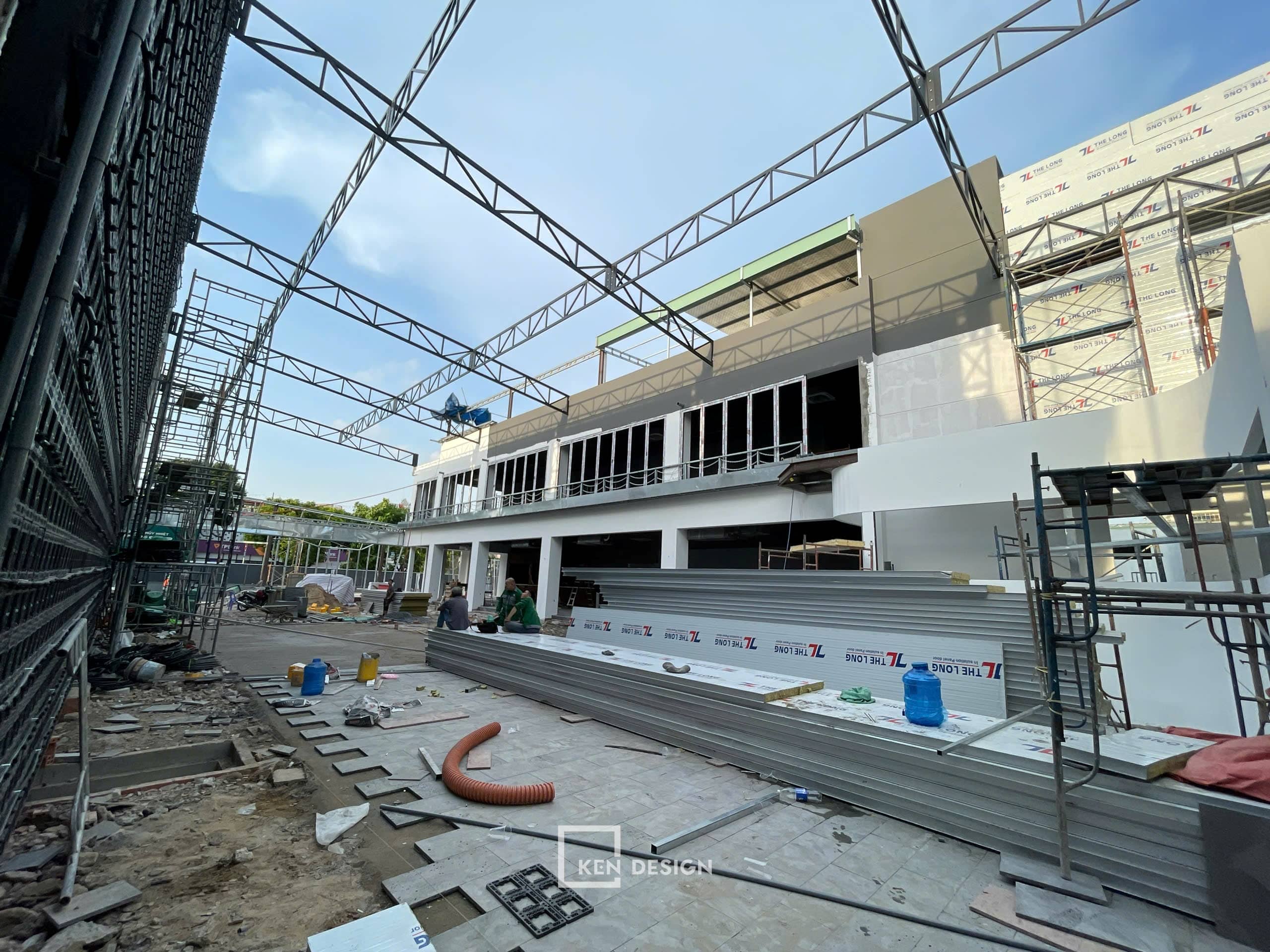 Construction of The Gangs Airport Restaurant in Go Vap